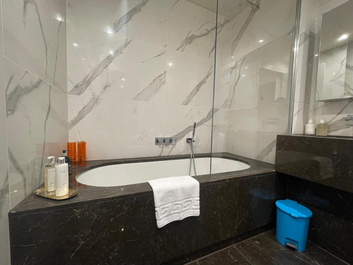 Apartmán Sophisticated 1Br, 1 Ba Chigwell Designer Flat Chcl F2 Exteriér fotografie